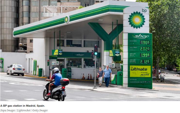 Oil major BP boosts dividend as quarterly profits jump on high commodity prices