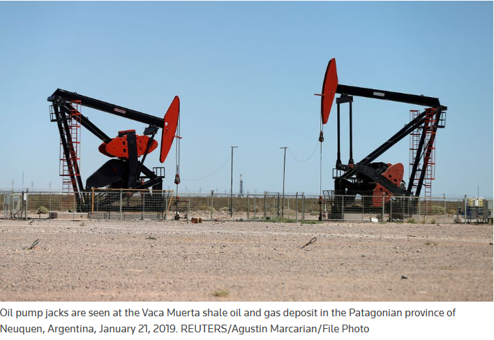 Oil prices ease after U.S. oil stock build